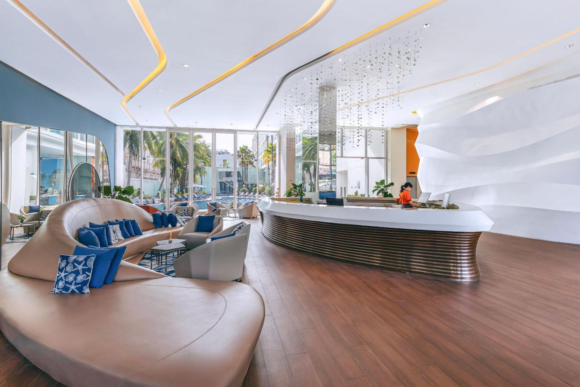 Отель Baraquda Heeton By Compass Hospitality Паттайя